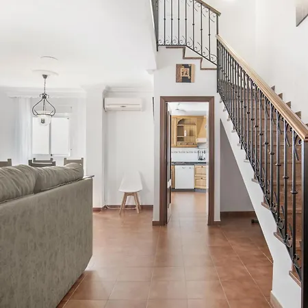 Casa Cherie Con Piscina Privada Holiday home Ronda